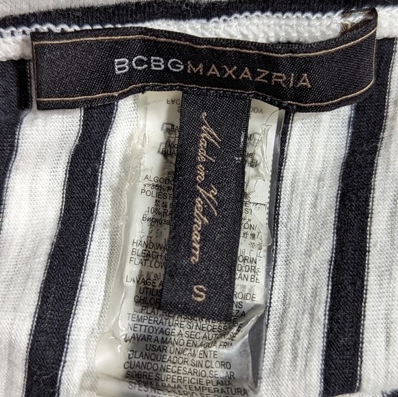 BCBGMaxazria black and white stripes batwing flowy boxy top with tie bottom - Picture 3 of 3